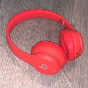 Beats solo 3 wireless headphones! LIMITED EDITION